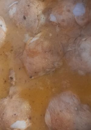 Una foto de Pollo al Limón con Arroz Saborizado