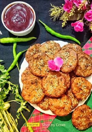 A picture of Bajri Methi Masala Vada.
