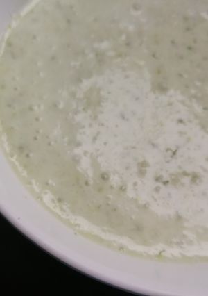 A picture of Creamy Vinagrette Dressing.