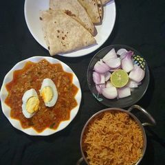 A picture of Korma chicken keema.