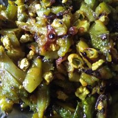 A picture of Teasle gourd fry.