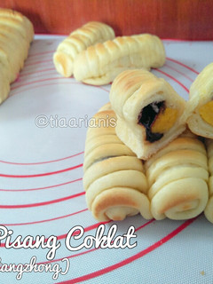 Foto resep 23. Roti Pisang Coklat (metode tangzhong)