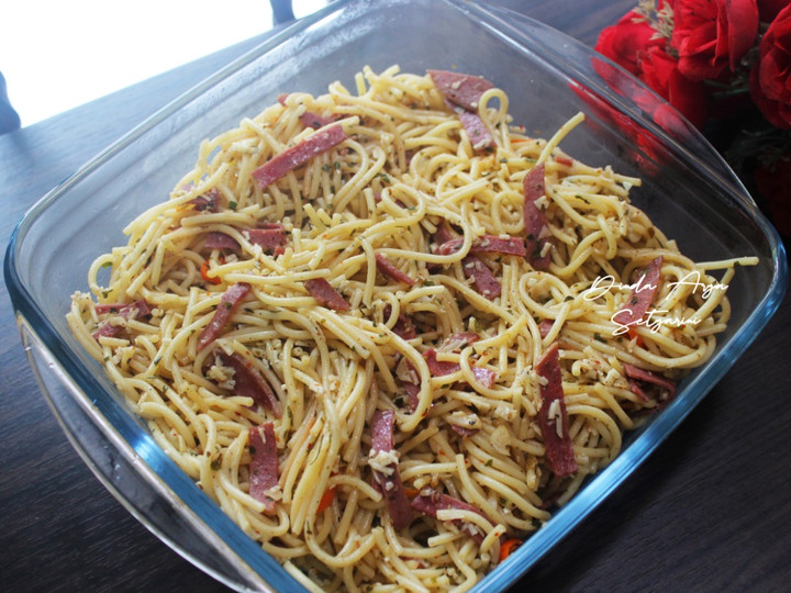 Langkah Mudah untuk Membuat Spaghetti Aglio e Olio Smoked Beef, Menggugah Selera
