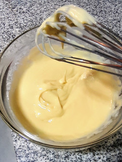 Una foto de 🇨🇱 Crema pastelera en 5 minutos (usando sólo microondas)