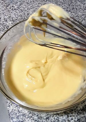 Una foto de 🇨🇱 Crema pastelera en 5 minutos (usando sólo microondas)