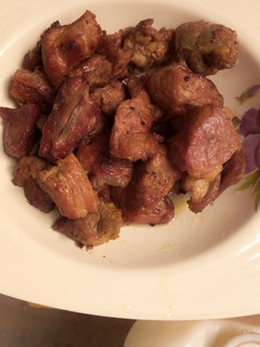 A picture of Fried beef.
