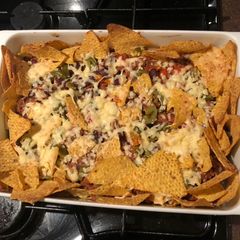 A picture of Chilli nachos & salsa.