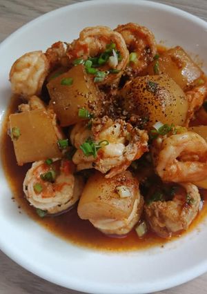 Hình của món TÔM KHO CỦ CẢI (Japanese style).