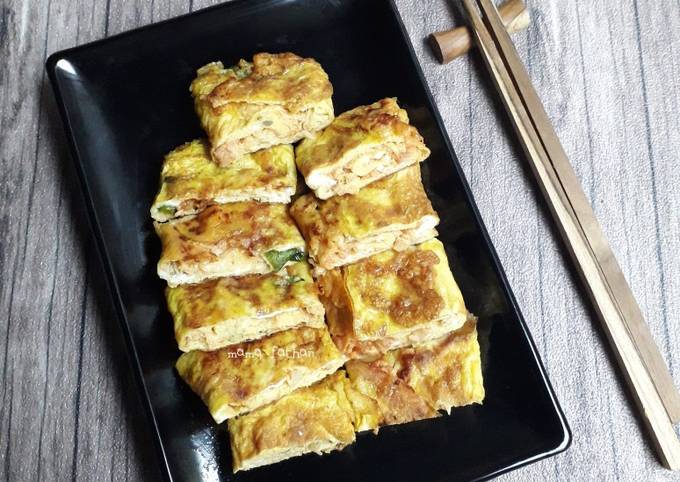 Telur gulung kol bolognese