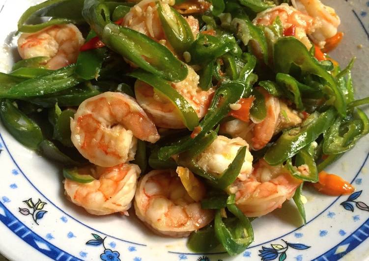 Resep Udang cabe hijau Anti Gagal