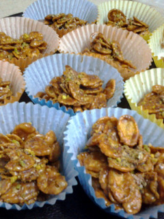 A picture of chocolate cornflakes in the cup.