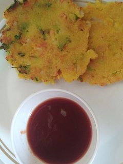 ઉત્તપમ (Uttapam Recipe In Gujarati) રેસીપી મુખ્ય ફોટો