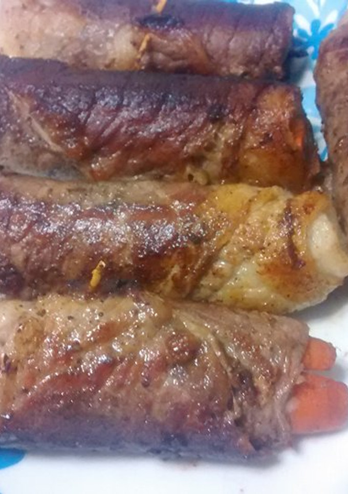 Una foto de Rollitos de milanesa de res con zanahoria y cebolla 🍴