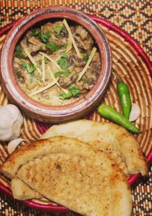 A picture of Mutton/Beef White Karahi.