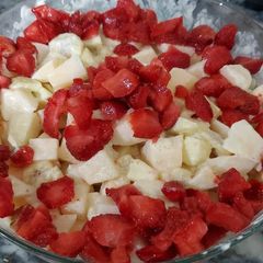 A picture of Creamy fruit chaat.