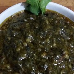 A picture of Sarso palak ka saag.