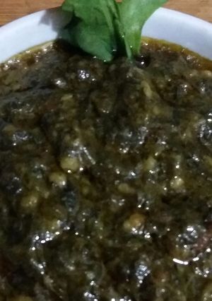 A picture of Sarso palak ka saag.