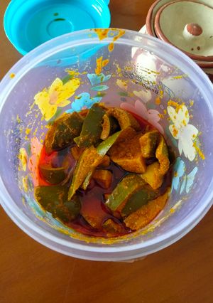 A picture of Mango pickle.