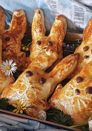 Une photo de 52•🐰 Lapins de Pâques Frangipane-Banane et Frangipane-Choco 🐣