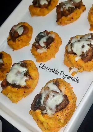 A picture of Stuffed potatoes.