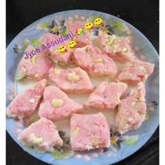 A picture of Instant coconut Burfi 😋.