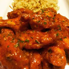 A picture of Hot ~n~ spicy wings.
