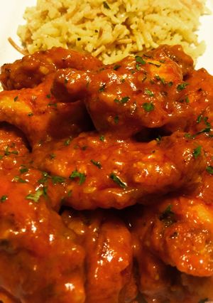 A picture of Hot ~n~ spicy wings.