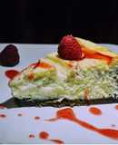Pastel de queso con fresas y frambuesas sin gluten