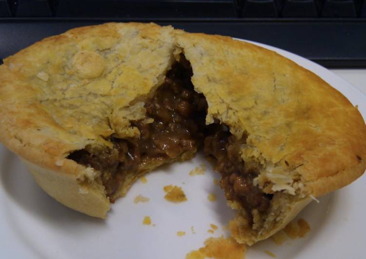 Simple Way to Make Ultimate Hearty Beef Pie