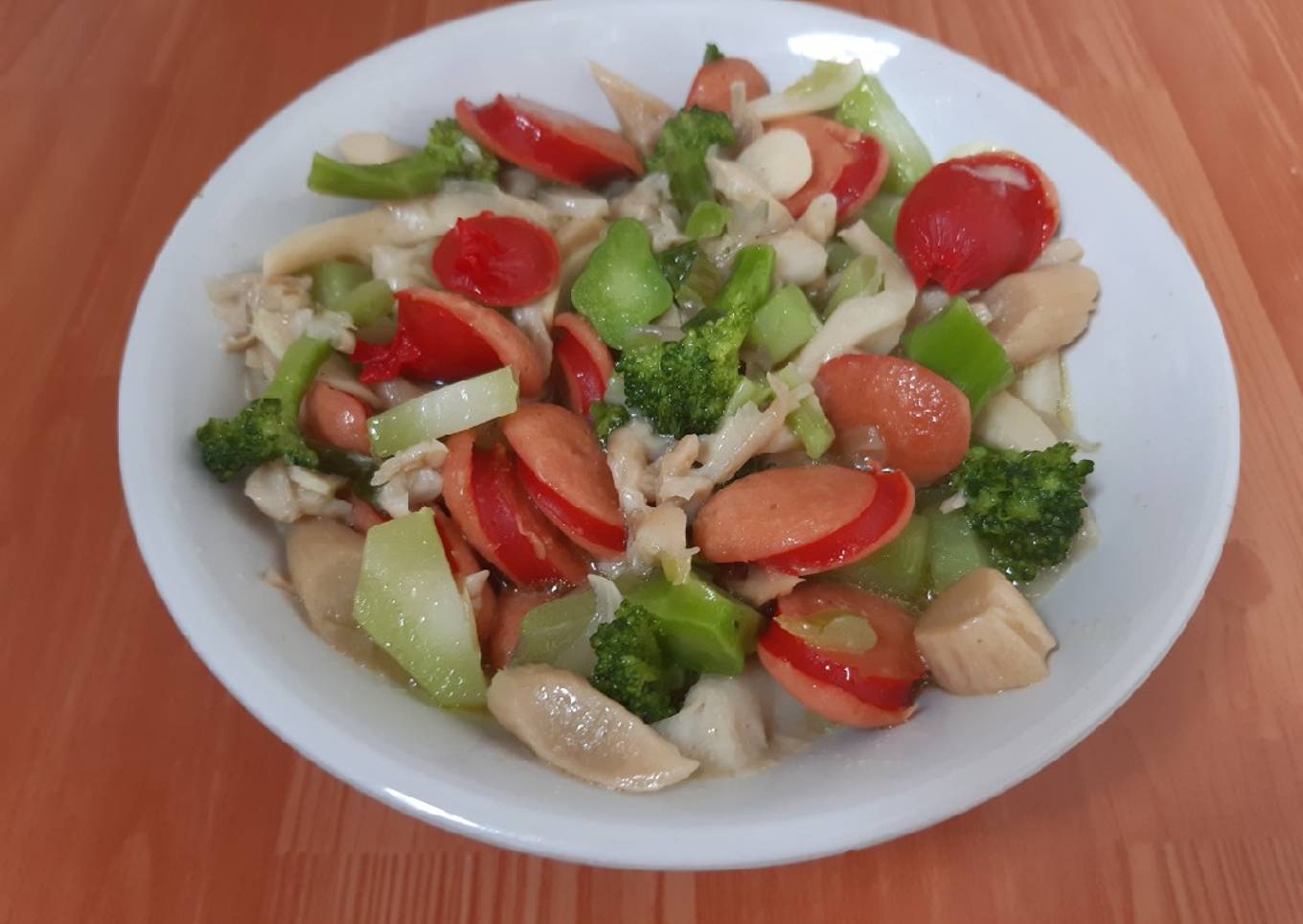 Tumis Brokoli Jamur