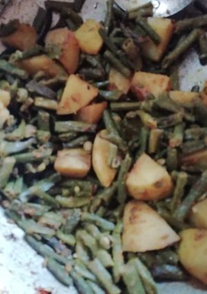 A picture of Aloo bean (potato,bean veg).