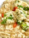 บร็อคโคลี่ซอสไข่ขาว🥦ปูอัดและเก๋ากี้🧄🦀🫚