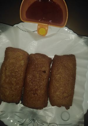 A picture of Crispy Bread Roll.
