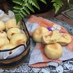 Una foto de PANCITOS RELLENOS DE JAMÓN Y QUESO EN LA SARTÉN 🥖🧀🥓🍳