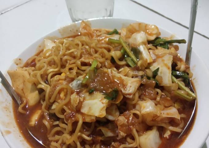 Mie tek tek ala-ala abang"