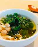 Canh mùng tơi nấm rong biển