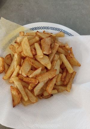 Foto principal de Patatas fritas clásicas (bastones crujientes)