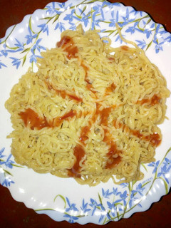 A picture of Boiled Indomine Noodles.