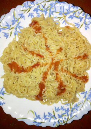 A picture of Boiled Indomine Noodles.