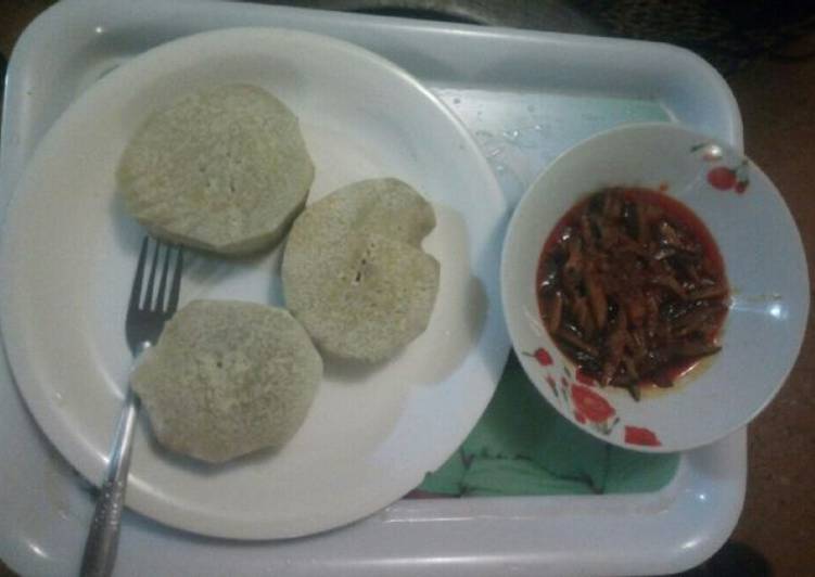 Step-by-Step Guide to Prepare Perfect Boiled yam with palmoil sauce and ugba