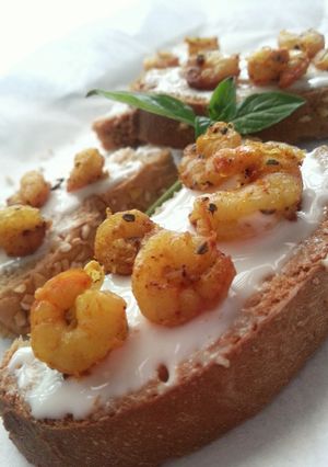 A picture of Prawn Canapes.