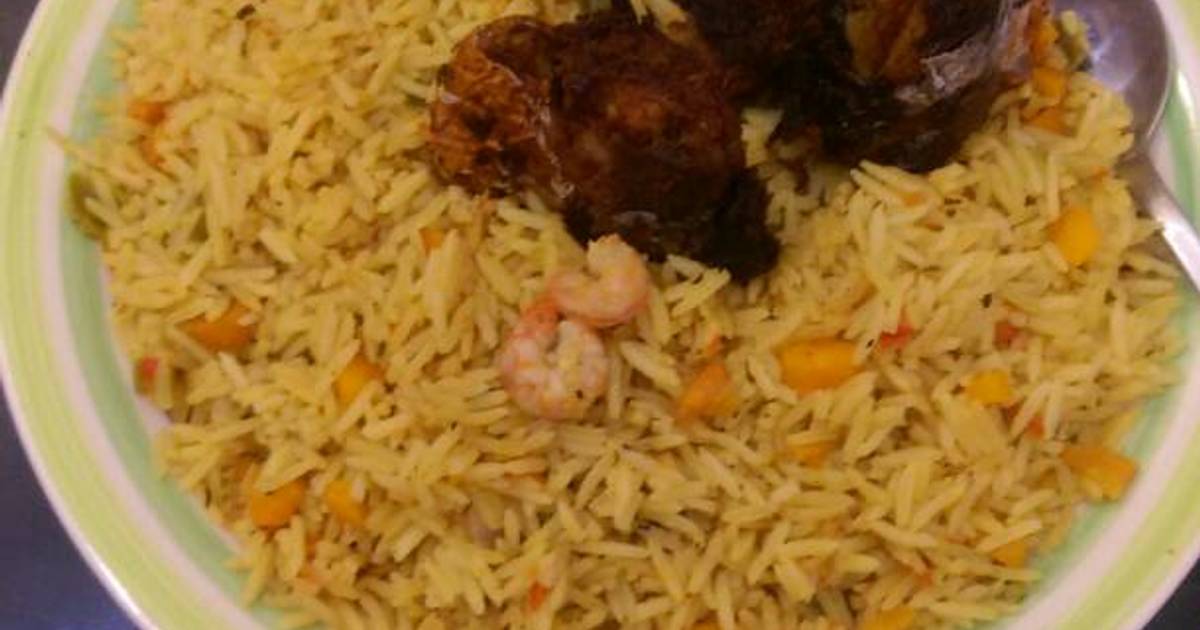 Jollof rice with prawns,carrots and titus fish Recipe by Enwere ovia ...