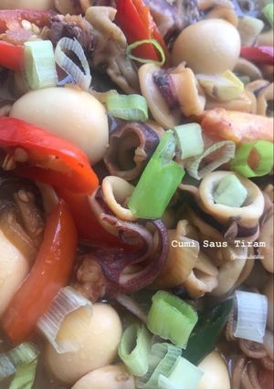 Foto resep Cumi Saus Tiram Telur Puyuh