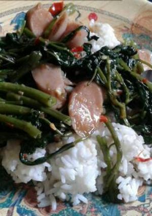 Foto resep Tumis kangkung sosis saus tiram