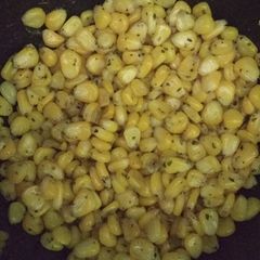 Basil butter sweet corn A picture of Basil butter sweet corn.