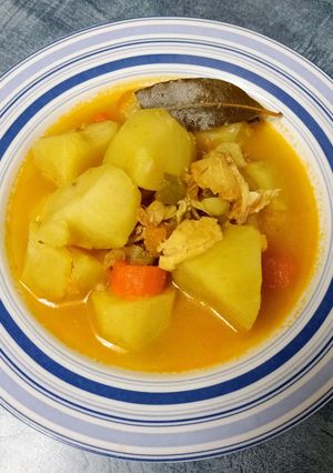 Foto principal de Patatas con migas de bacalao