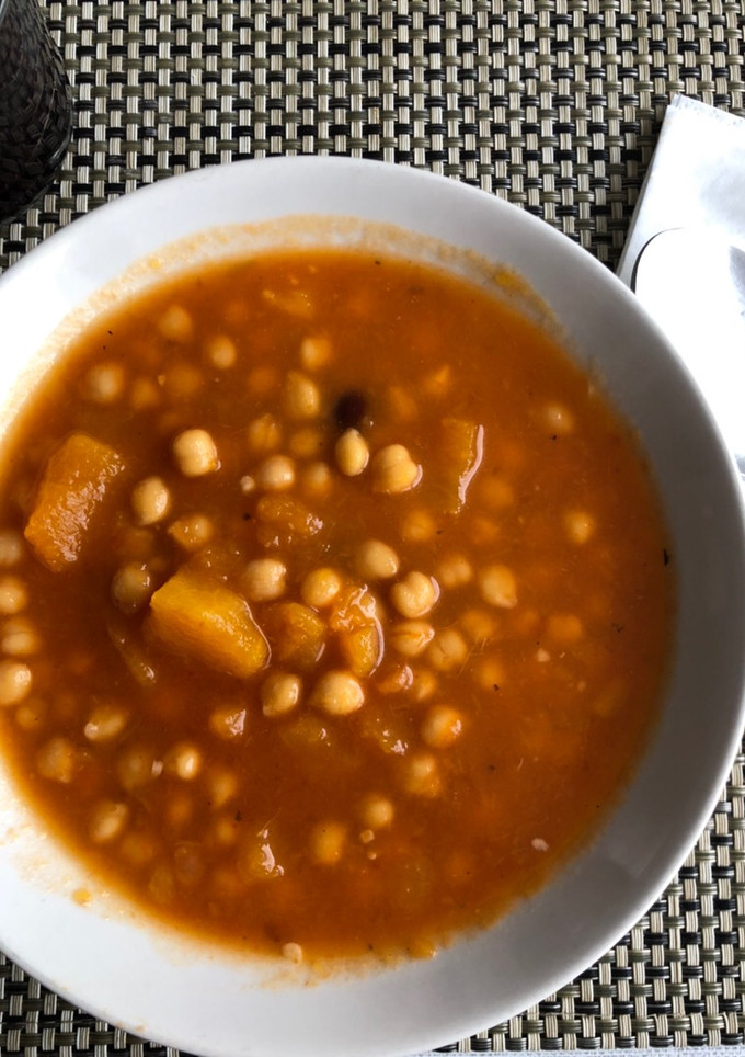 Una foto de Garbanzos con calabaza