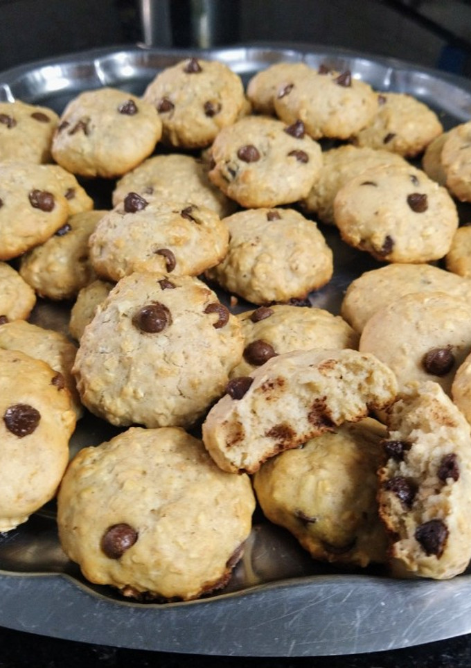 Una foto de Galletitas de avena y miel con chips chocolate
