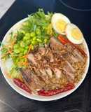 ข้าวผัด คอหมูย่าง