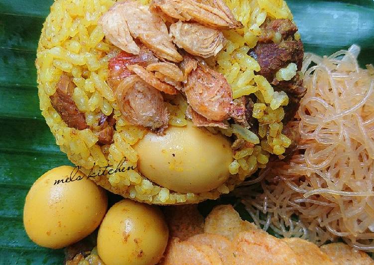 Bagaimana Menyiapkan Nasi Kare yang Lezat Sekali